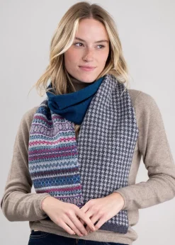 Alba Lambswool Scarf - Peacock