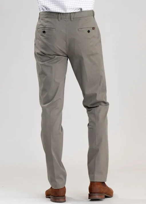 Berwick Chino - Olive