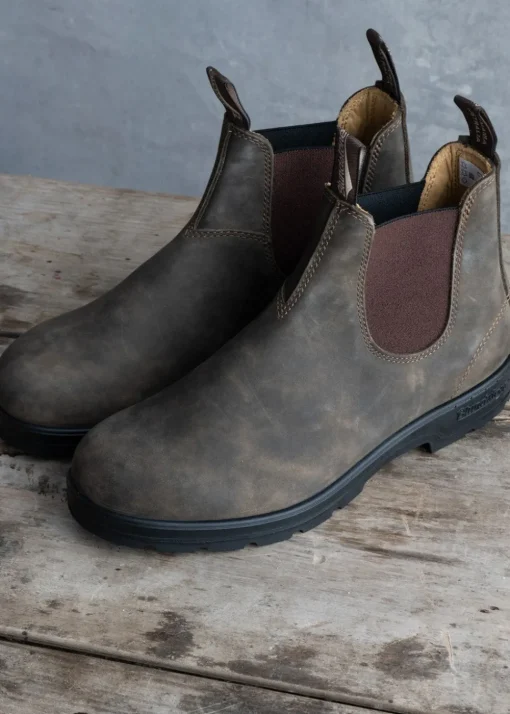 Classic Boots - Rustic Brown