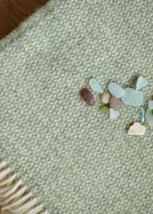 Islay Illusion Throw - Green and Grey