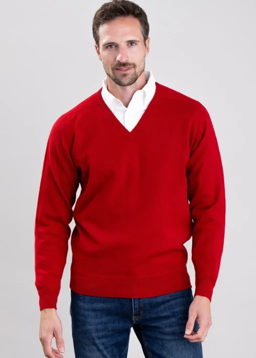 Leven 2 Ply Lambswool V-Neck - Dubonnet