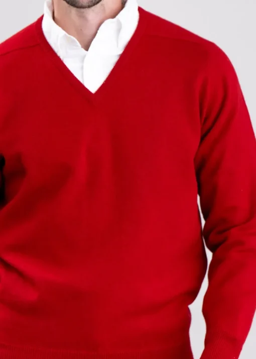 Leven 2 Ply Lambswool V-Neck - Dubonnet
