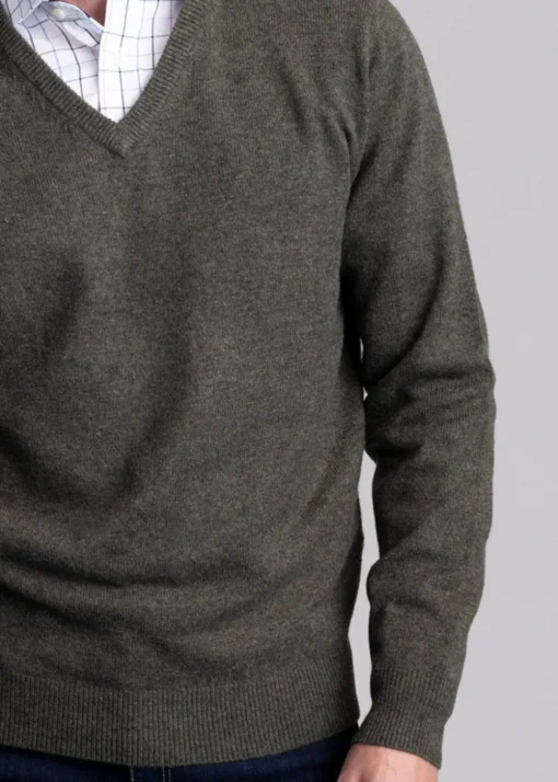 Lewis Lambswool V-Neck Jumper - Woodland