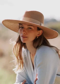Pebmarsh Extra Wide Brim Fedora - Champagne